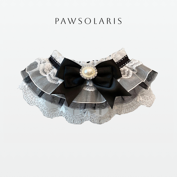 Noir Frill Collar